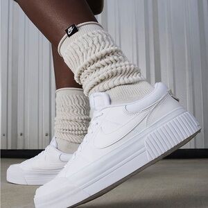 Nike White Women's Sneakers